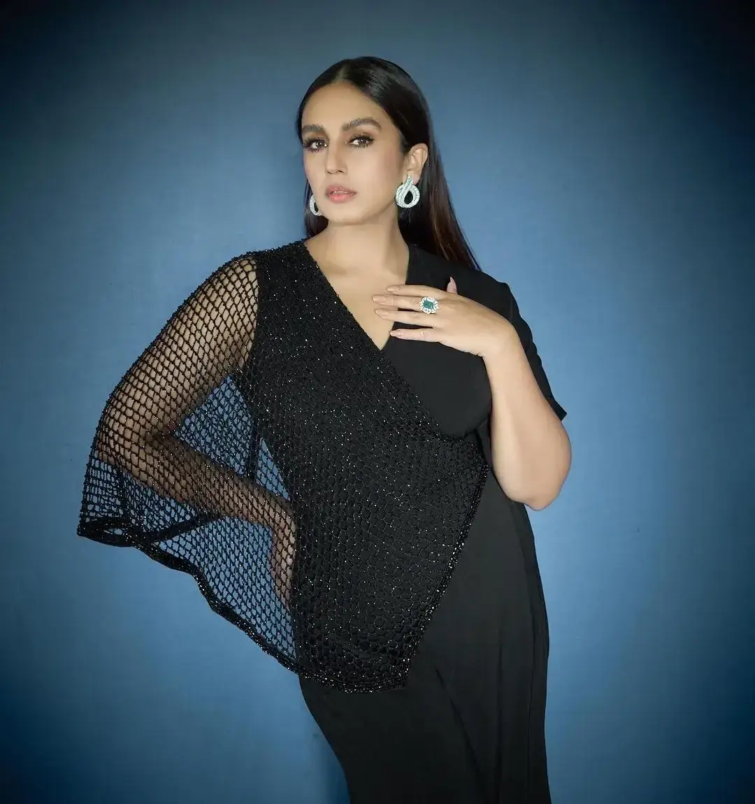 HYDERABAD ACTRESS HUMA QURESHI IN BLACK COLOUR DRESS